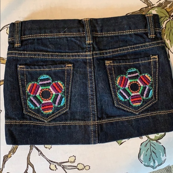 New with tags BABY GAP size 2T mini skirt - Picture 3 of 4